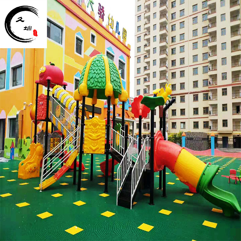 室外藍球場懸浮地板廠家批發(fā)戶外運動場地防滑拼接幼兒園懸浮地板
