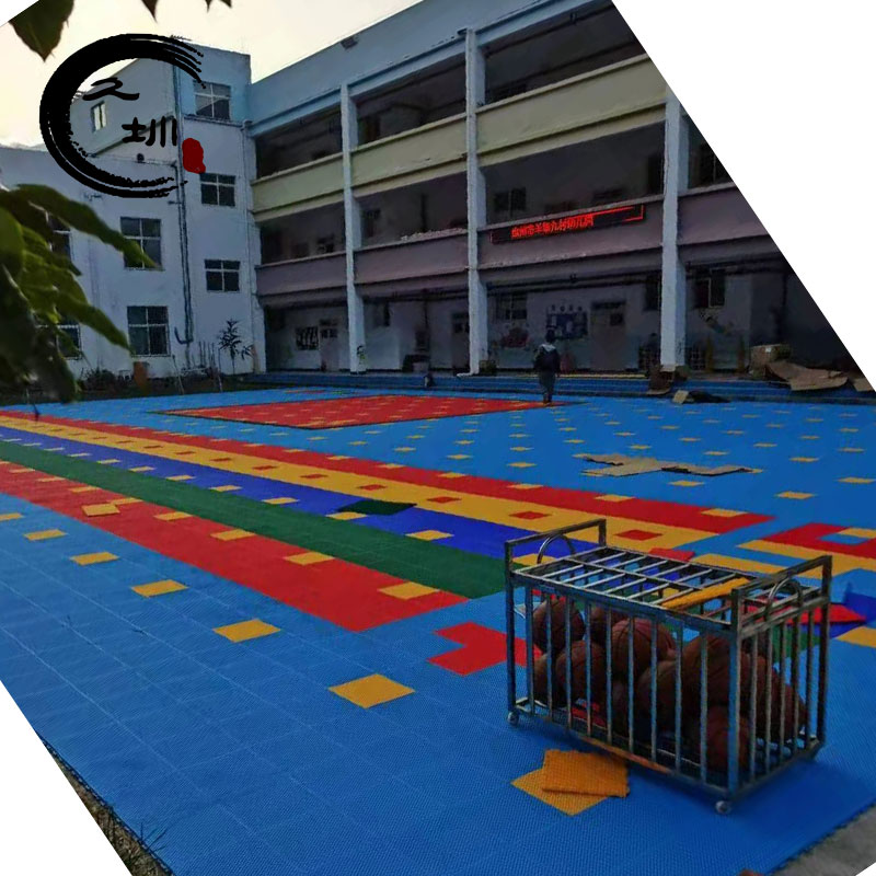 2023年月銷20萬懸浮地板廠家 幼兒園球場操場室外拼裝塑膠地膠 藍色
